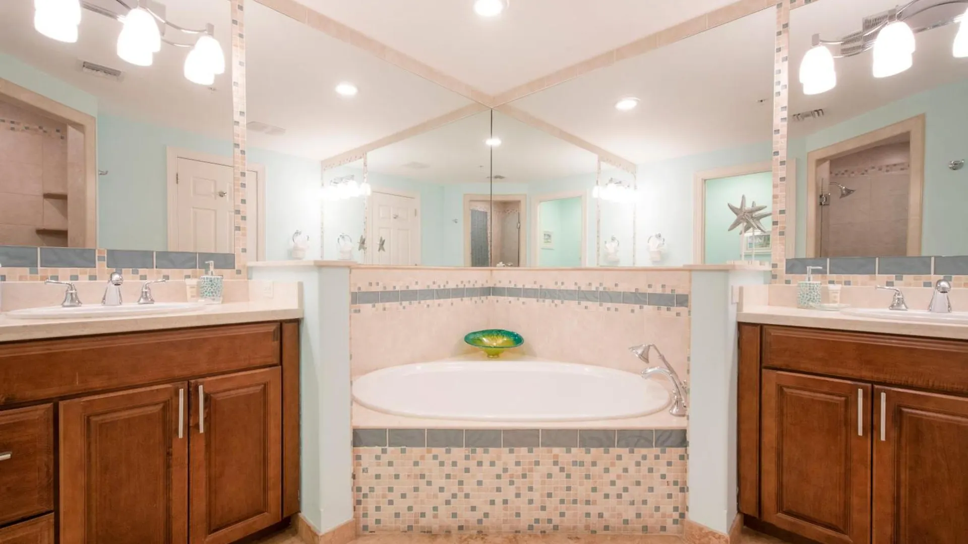 South Bay Beach Club 20 - 4 Bedroom 4 Bathroom Unit George Town 0*,  Cayman Islands